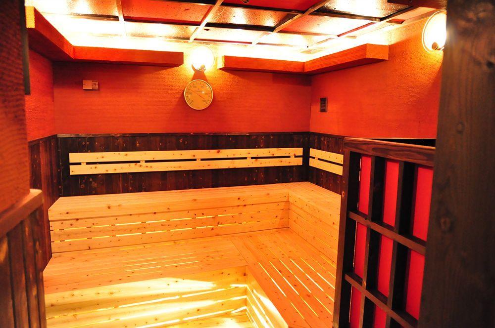 Capsule Hotel&Sauna Ikebukuro Plaza Tokio Exterior foto